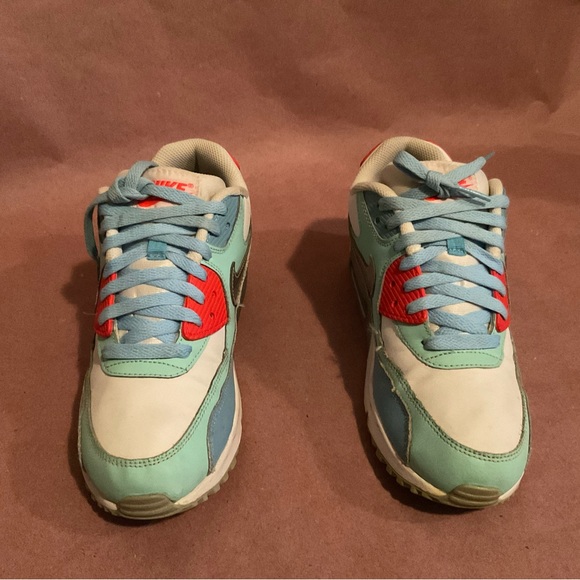 Teenager Nike Air Max Girl’s Shoes Size 6Y Leather Multicolor - Picture 2 of 7